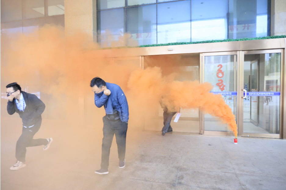 增強消防意識，筑牢安全底線丨花花牛乳業(yè)集團組織消防應急演練